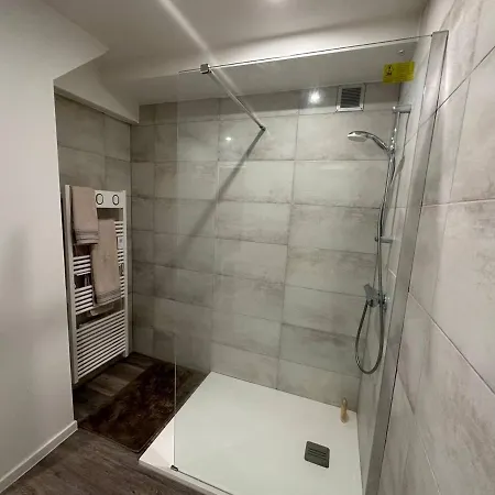 Apartamento Spacieux T5 / Bourg Des 4moulins