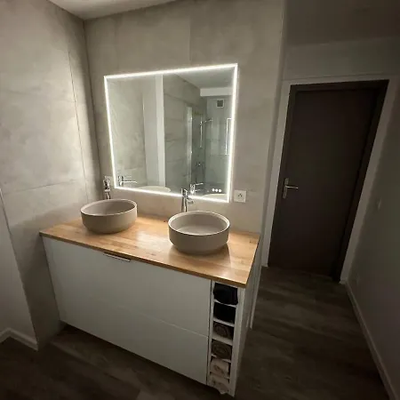 Apartamento Spacieux T5 / Bourg Des 4moulins